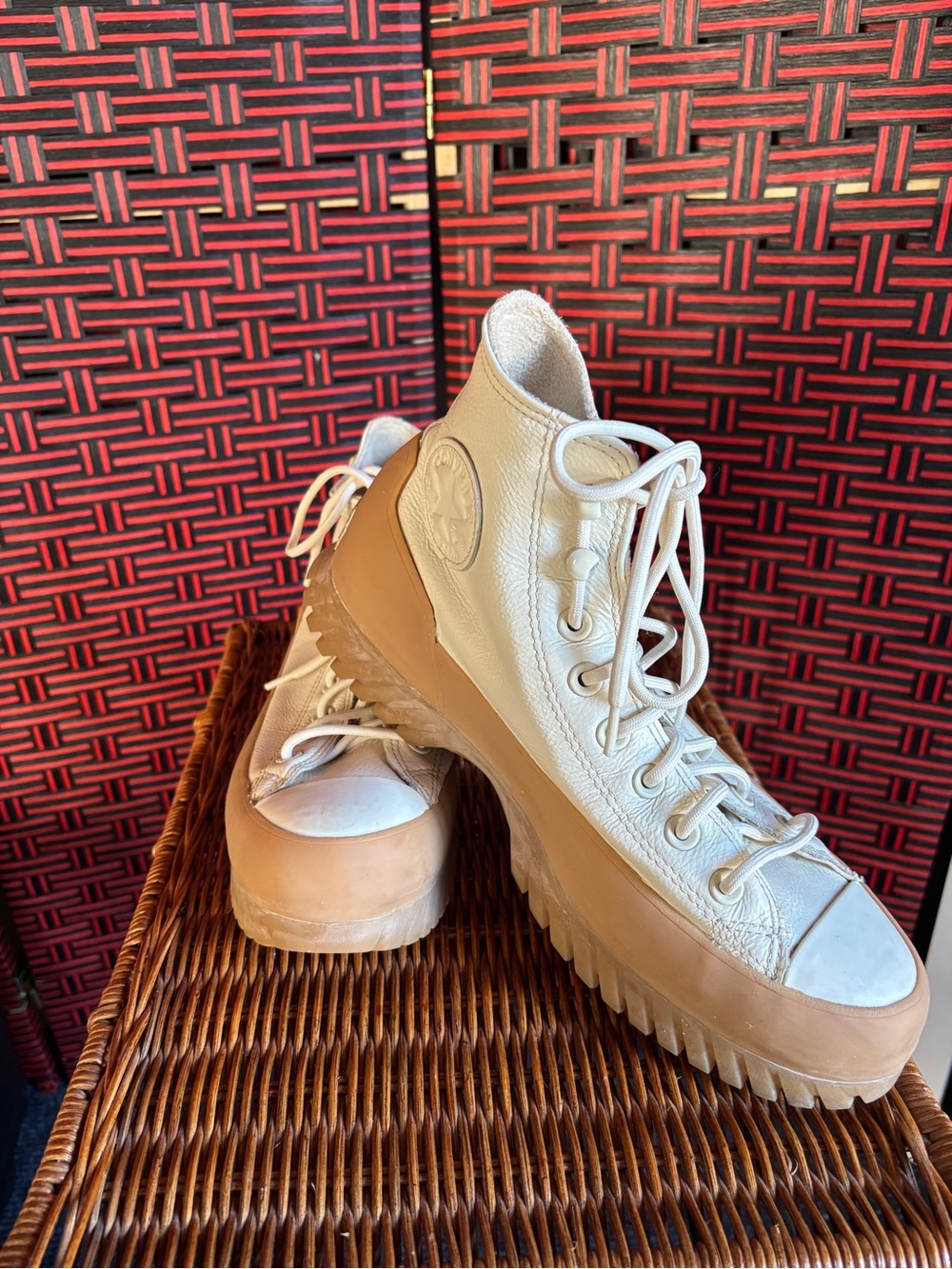 Converse All Star Lugged 171425C Egret Gum Bottom Leather Fusion Unisex